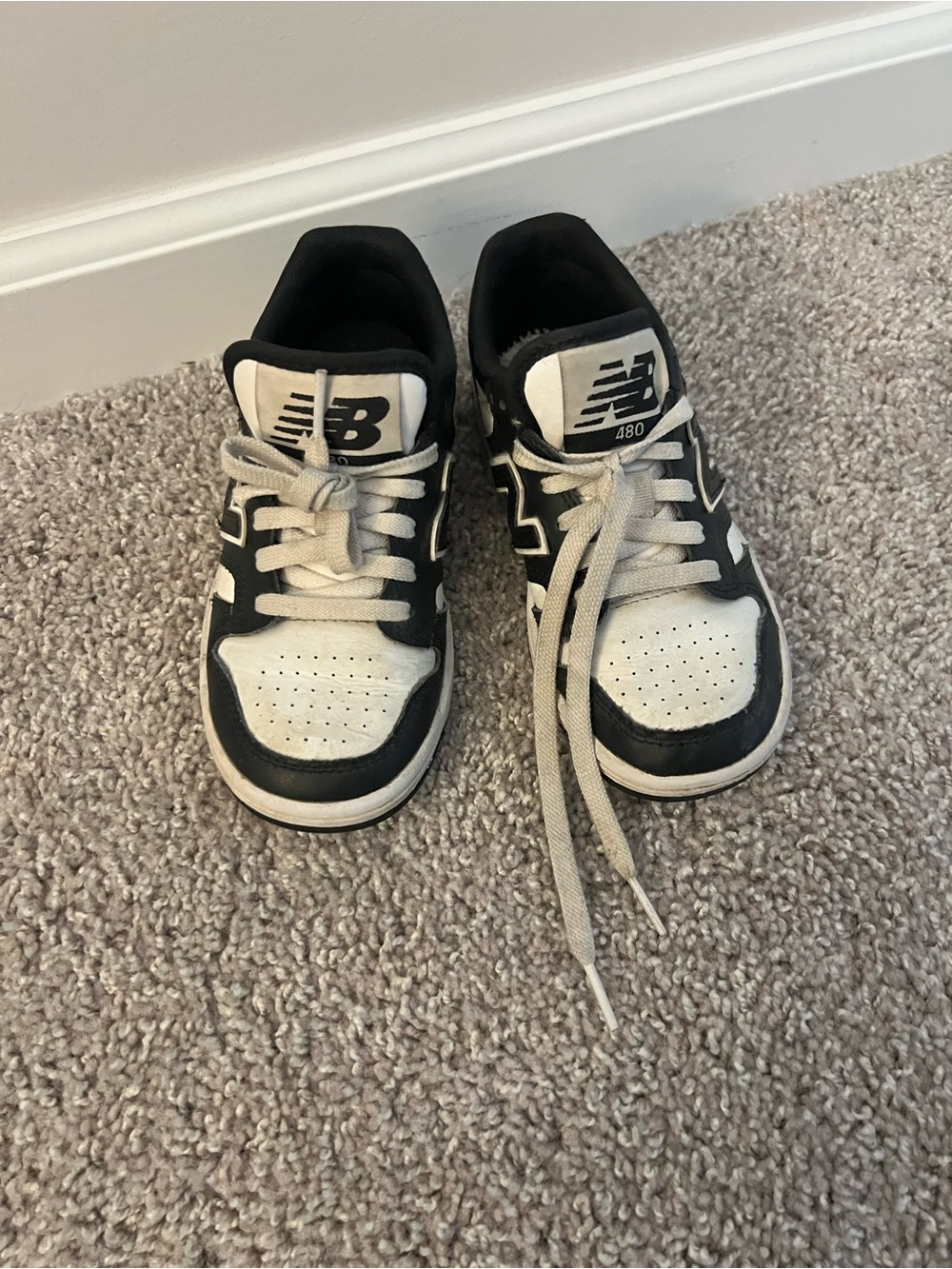 New Balance Kids Black and White Sneakers 480